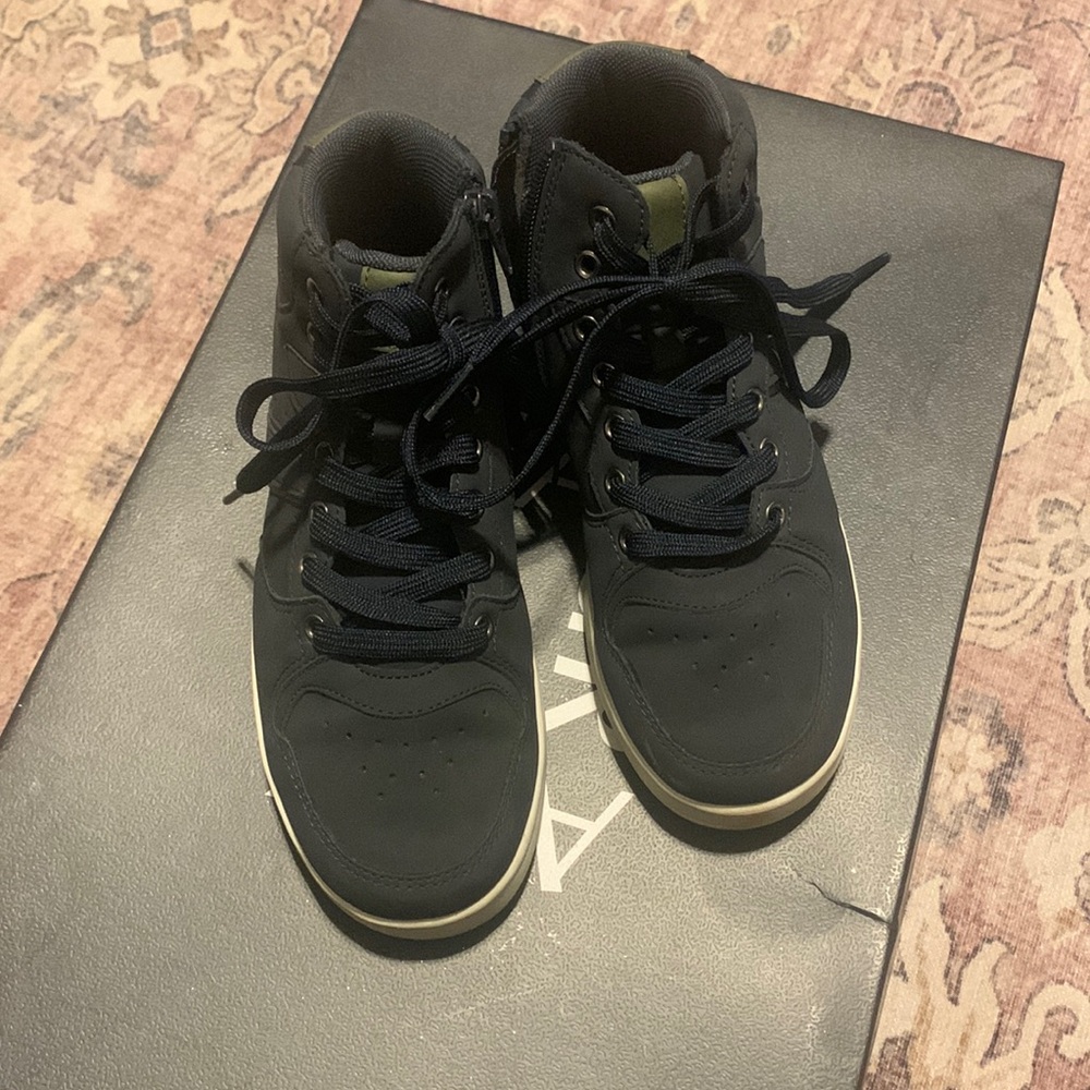 Navy kid’s boots… worn by an actual Honor Roll student!!! In great shape